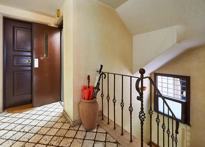 La Perla Di Trevi Apartment *